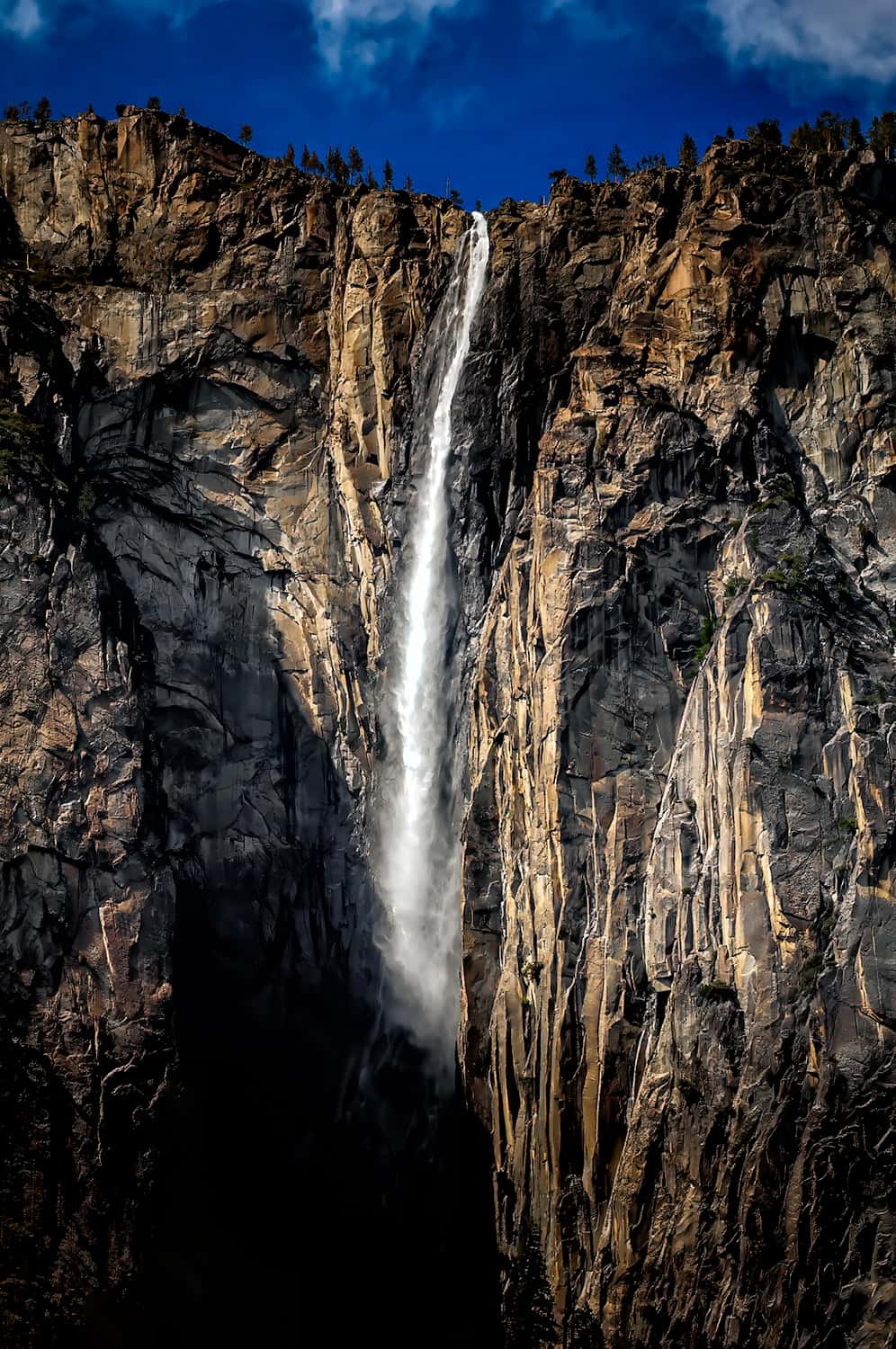 The sweeping flow of Ribbon Fall in Yosemite National Park