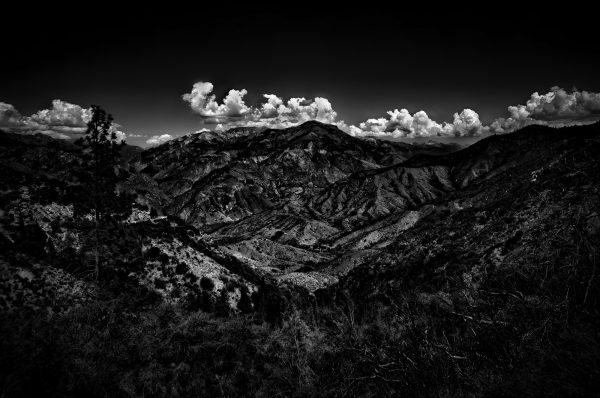 The view before descending into King's Canyon.