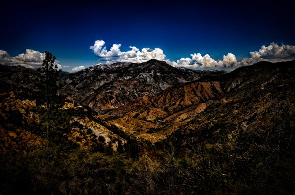 The view before descending into King's Canyon.